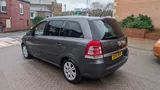 2011 Vauxhall Zafira engine bay