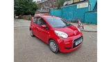 2010 Peugeot 107 front view