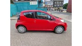 2010 Peugeot 107 side profile