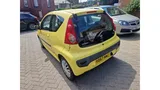 2007 Peugeot 107 dashboard