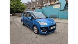 2011 Citroën C3 Picasso front view