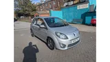 2011 Renault Twingo front view