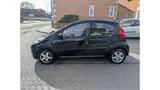 2009 Peugeot 107 interior