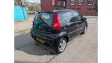 2009 Peugeot 107 engine bay