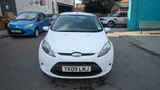 2009 Ford Fiesta interior