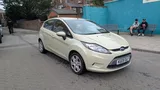 2009 Ford Fiesta front view