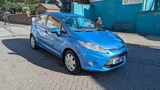 2010 Ford Fiesta front view