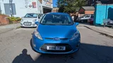 2010 Ford Fiesta interior