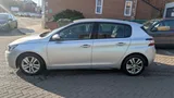2014 Peugeot 308 dashboard