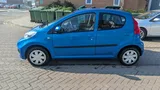 2010 Peugeot 107 dashboard