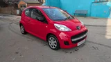 2011 Peugeot 107 front view