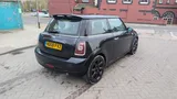 2008 MINI One boot space