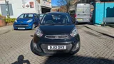 2012 Kia Picanto dashboard