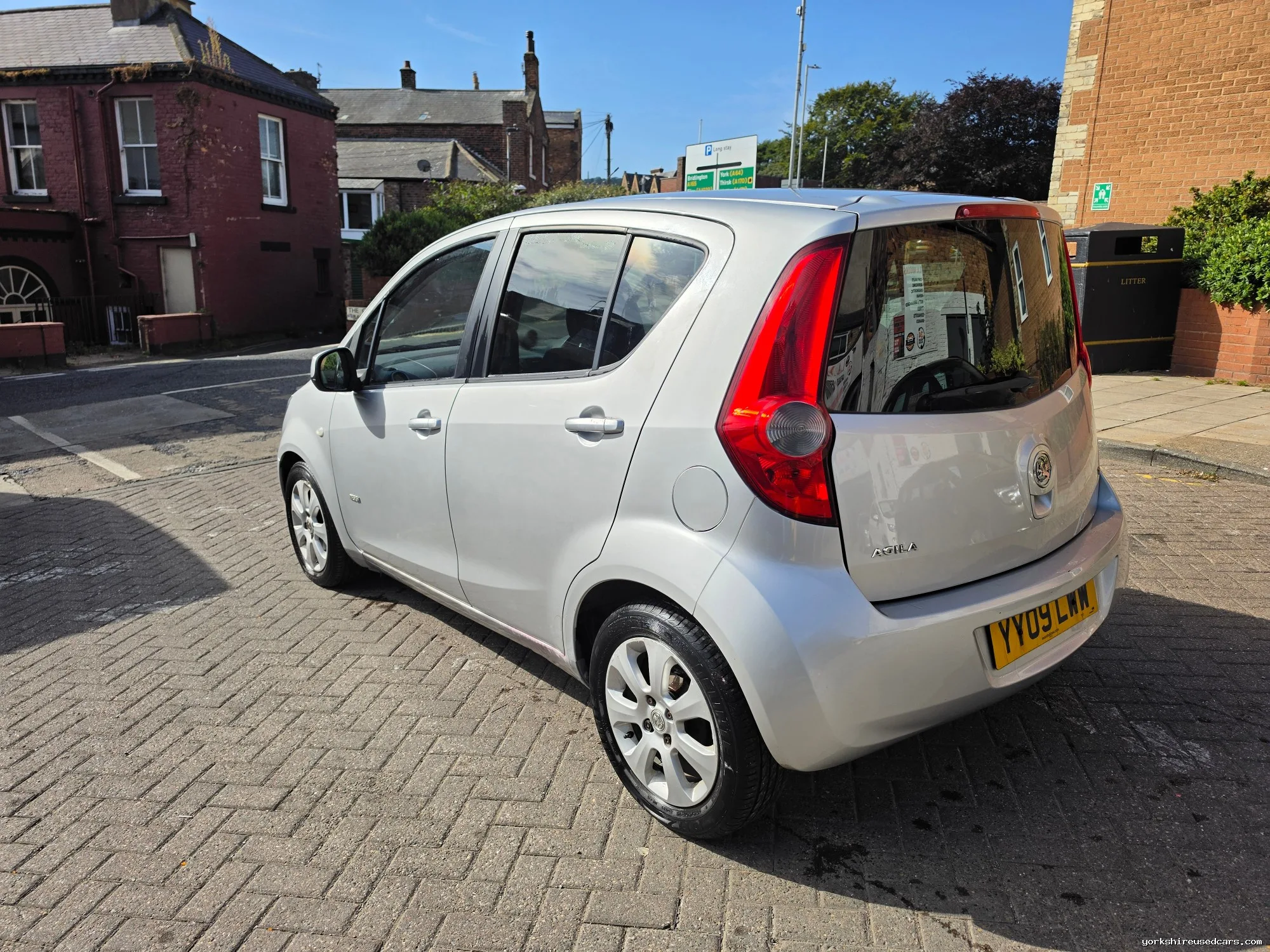 2009 Vauxhall Agila engine bay