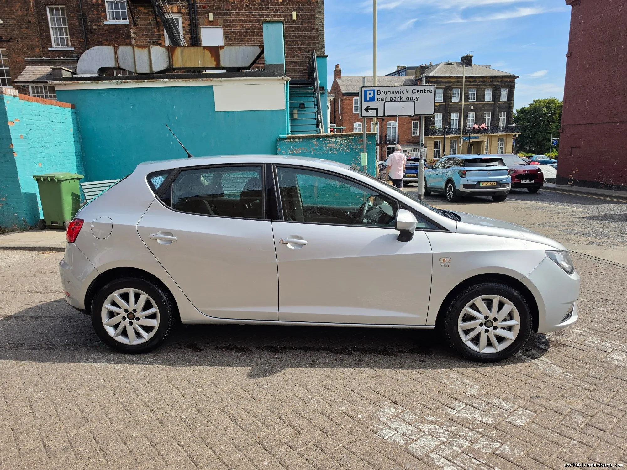 2013 Seat Ibiza side profile