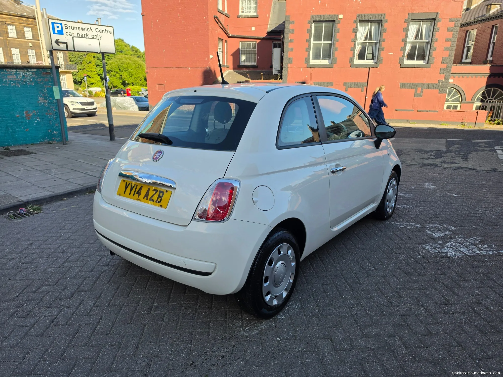 2014 Fiat 500 boot space