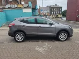 2015 Nissan Qashqai side profile
