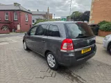 2011 Vauxhall Zafira engine bay