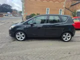 2015 Vauxhall Meriva dashboard