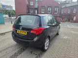 2015 Vauxhall Meriva boot space