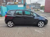 2015 Vauxhall Meriva side profile