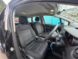 2015 Vauxhall Meriva close-up detail