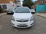 2013 Vauxhall Zafira photo 11